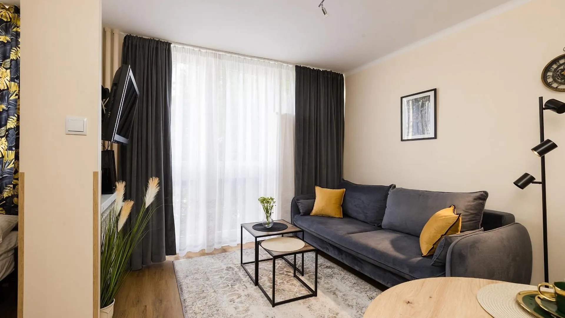 Shortstaypoland Chlodna B168 Warsaw Apartment